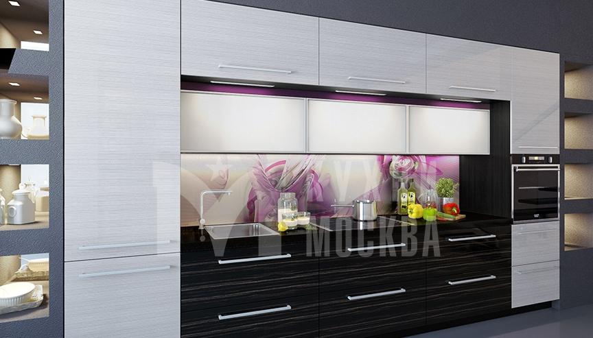 Прямая кухня серого цвета в современном стиле из шпона Новая Рига