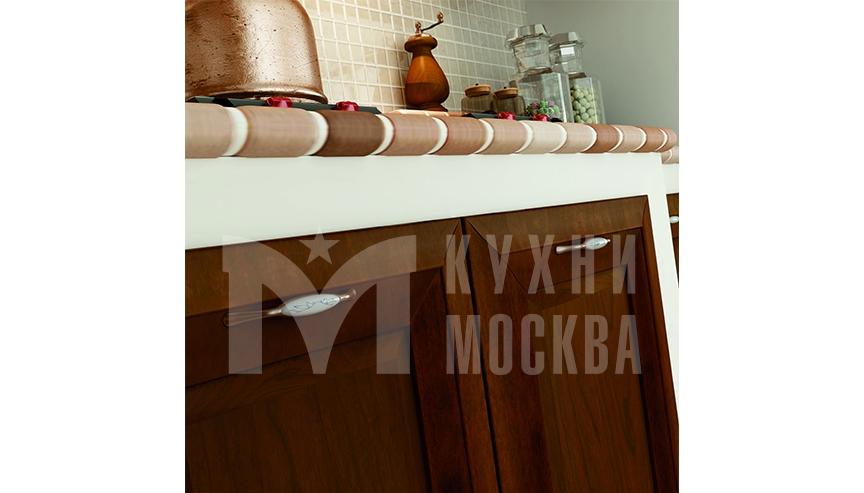 Угловая кухня с фасадами из массива ольхи - Домниковка