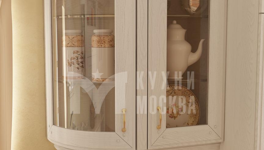 Закругленные стеклянные вставки шкафов кухни в классическом стиле - Зарядье